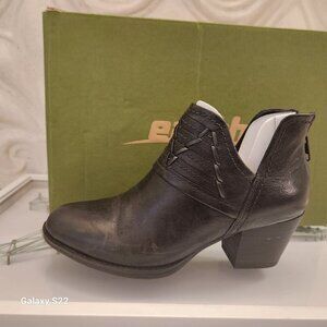 Earth Womens Merlin Short Boot Black Boots (NWT)